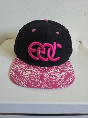 EDC Electric Daisy Carnival Rare Pink & Black Insomniac Snapback Hat